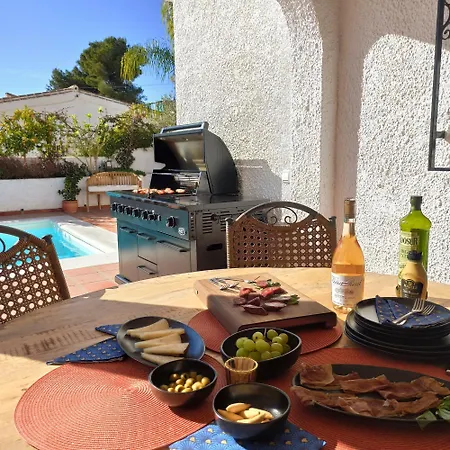 Andalusian With Heated Pool فيلة نيرخا